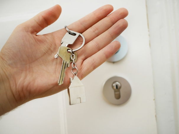 https://JackieG.StopRentingStartOwning.com